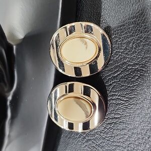 VINTAGE AVON STONESCAPES OVAL EARRINGS